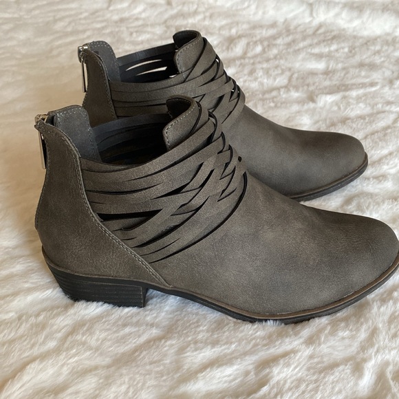 Nautica Grey Ankle Boots - Picture 3 of 10